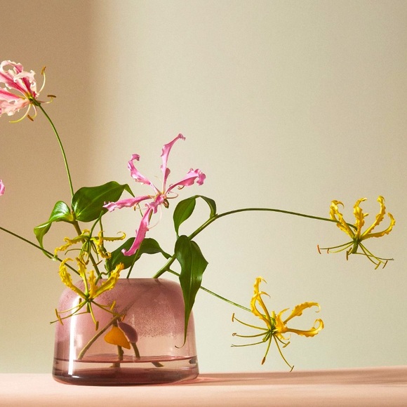 Lullia Vase - Picture 3 of 7